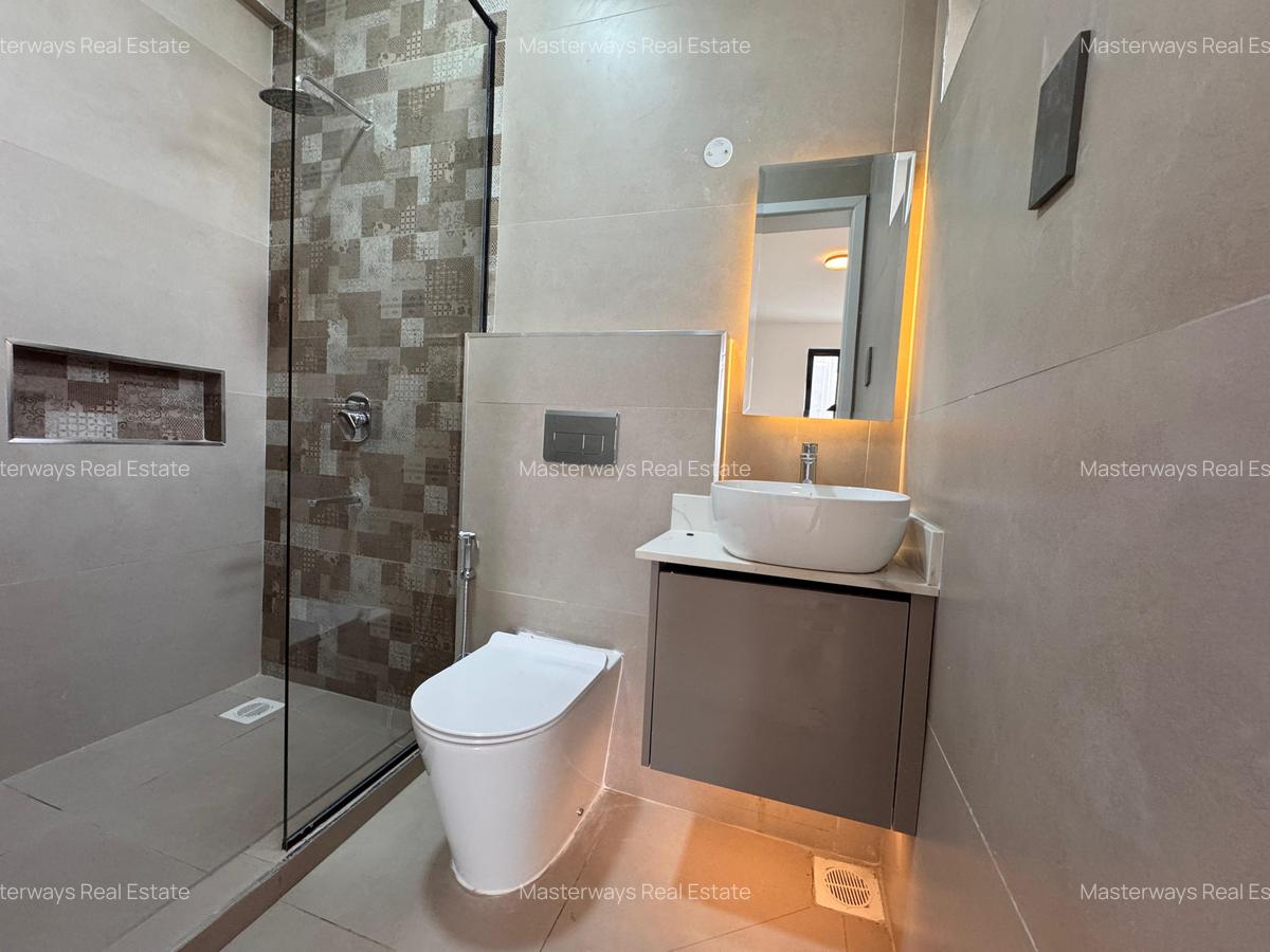 3 Bed Apartment with En Suite in Parklands - 13