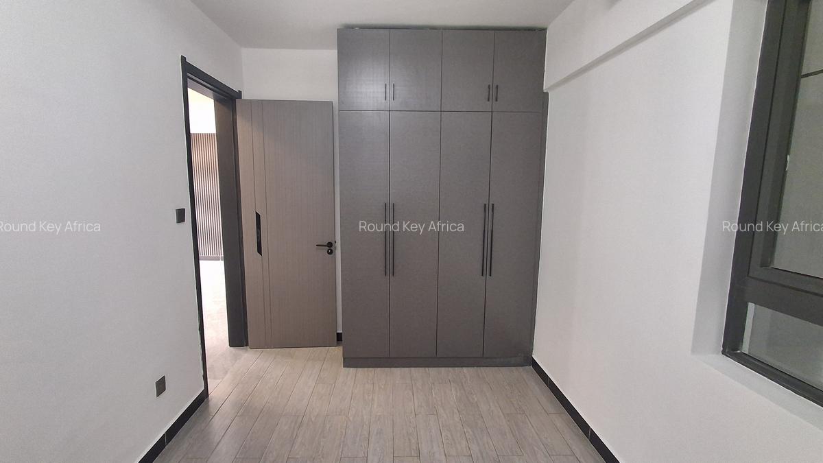 Serviced 2 Bed Apartment with En Suite in Lavington - 5