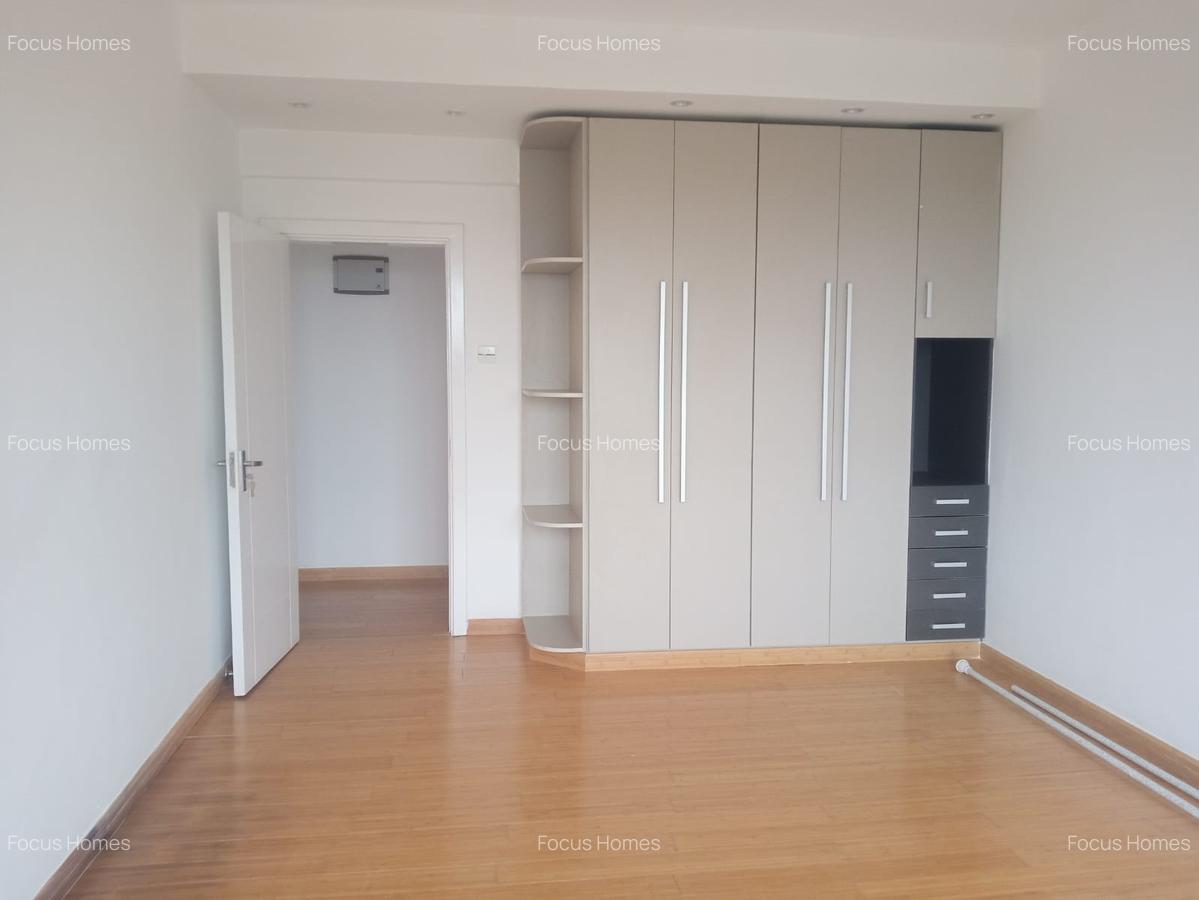 4 Bed Apartment with En Suite in Lavington - 5