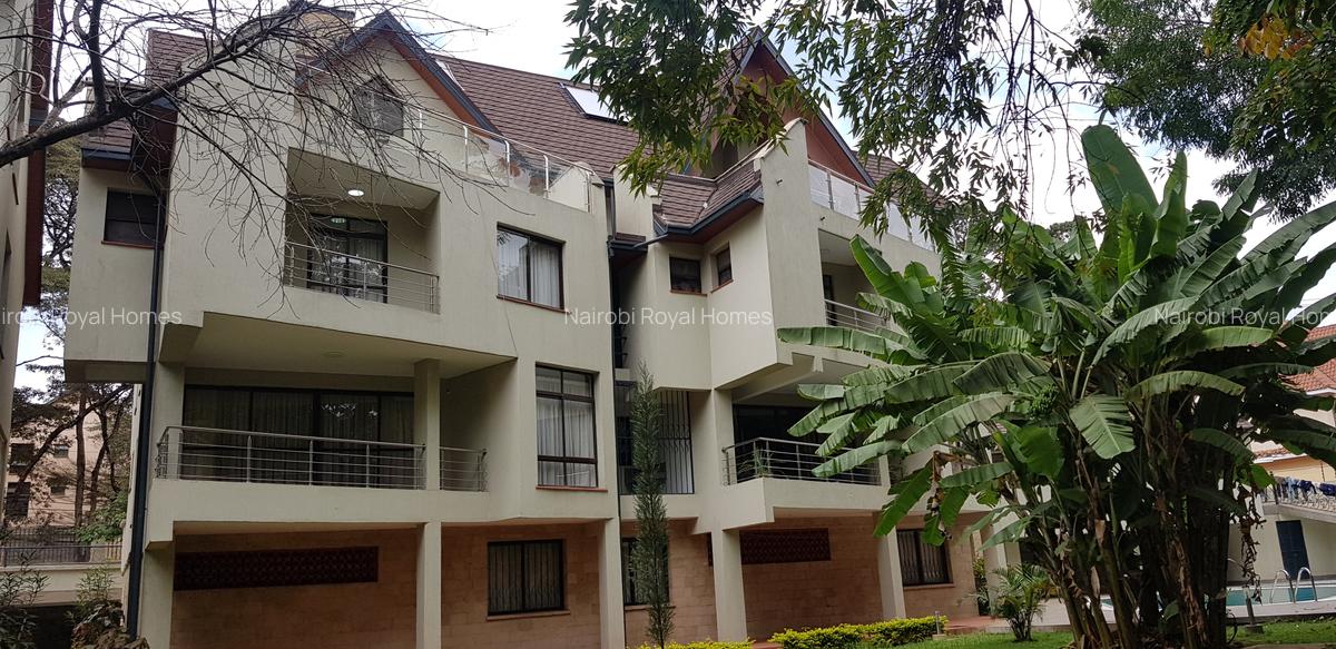 5 Bed Townhouse with En Suite at Lavington Convent Drive - 5
