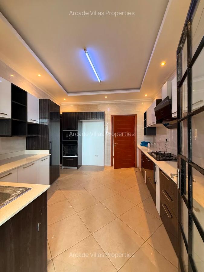 3 Bed Apartment with En Suite in Kileleshwa - 6