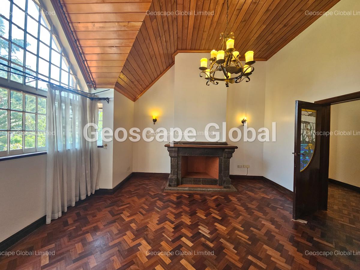 5 Bed House with En Suite in Runda - 5