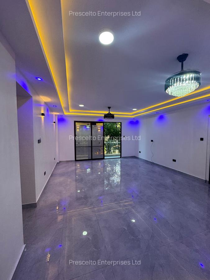 3 Bed Apartment with En Suite at Off Links Road - 1