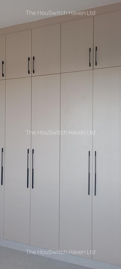 3 Bed Apartment with En Suite at Brookside Gardens - 16