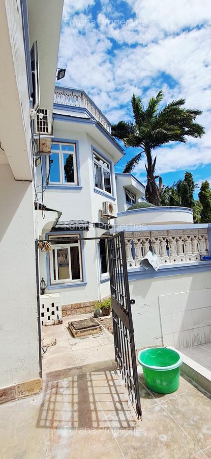 5 Bed House with En Suite at Nyali - 5