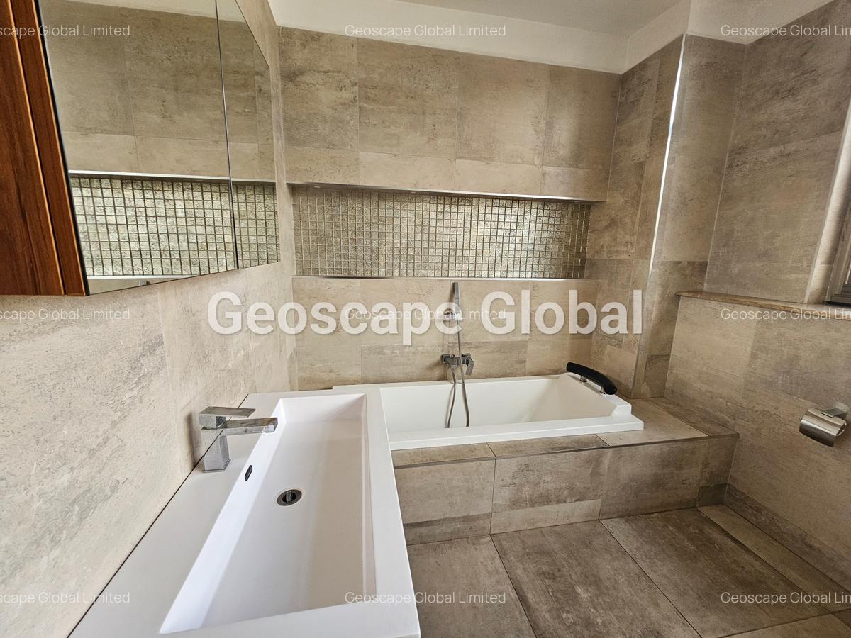 4 Bed Apartment with En Suite in General Mathenge - 4