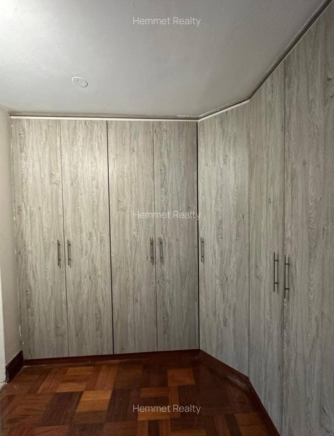 5 Bed Townhouse with En Suite in Karen - 18