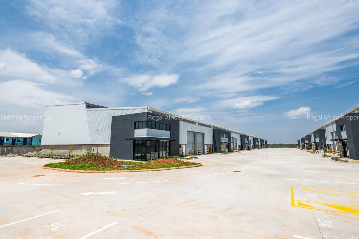 500 ft² Warehouse with Service Charge Included in Eastern ByPass - 2