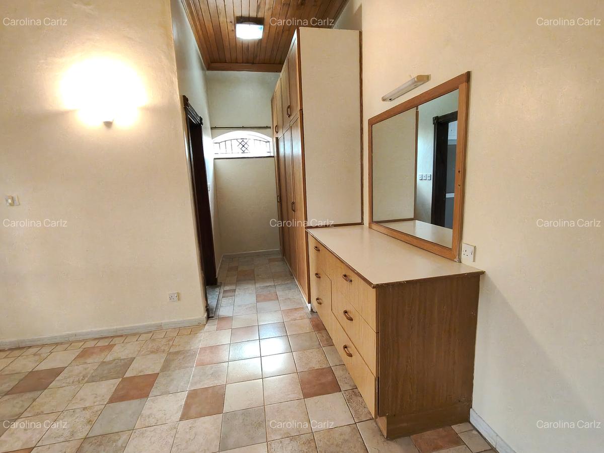 4 Bed House with En Suite at Spring Valley - 17