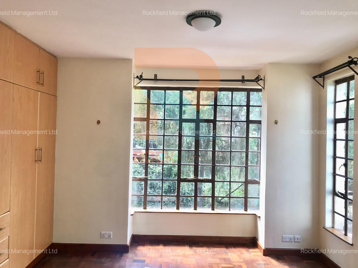 2 Bed Apartment with En Suite in Brookside - 16