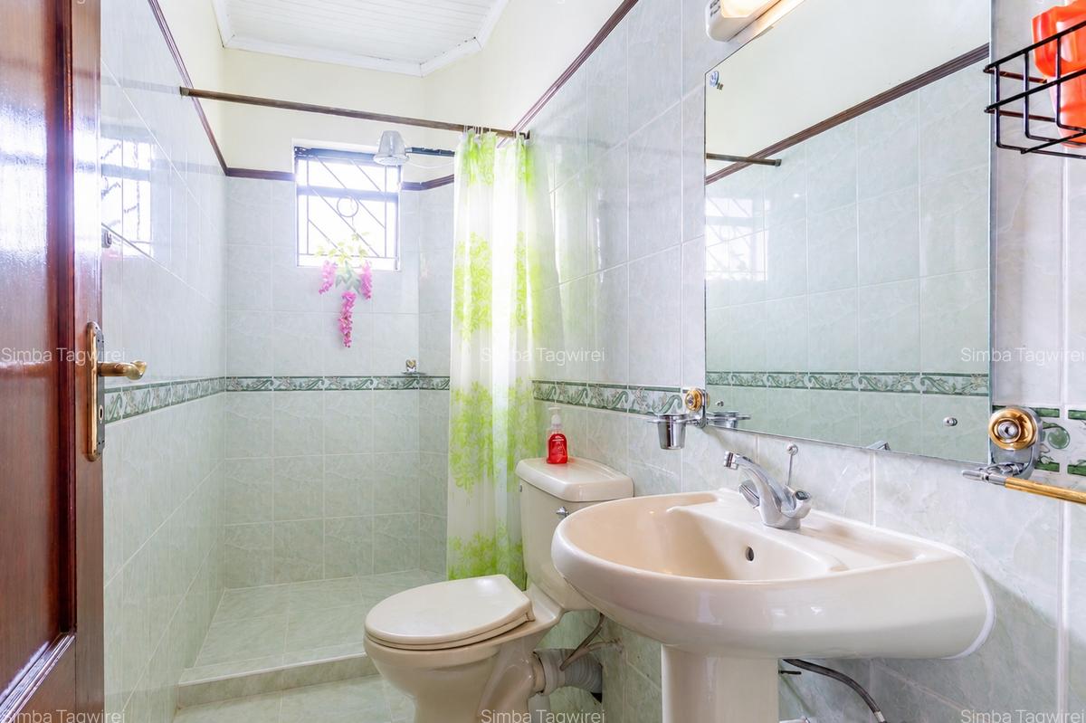 Serviced 3 Bed Apartment with En Suite at Durham Road - 2