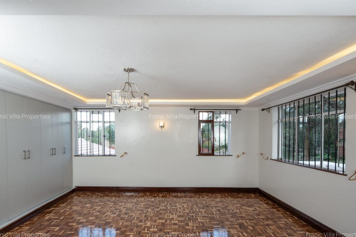 4 Bed House with En Suite at Runda - 14
