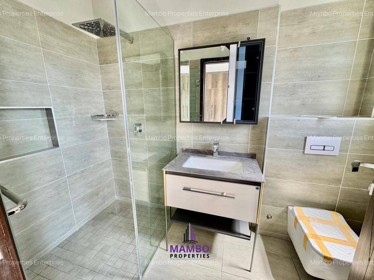 3 Bed Apartment with En Suite at Riverside Dr - 13