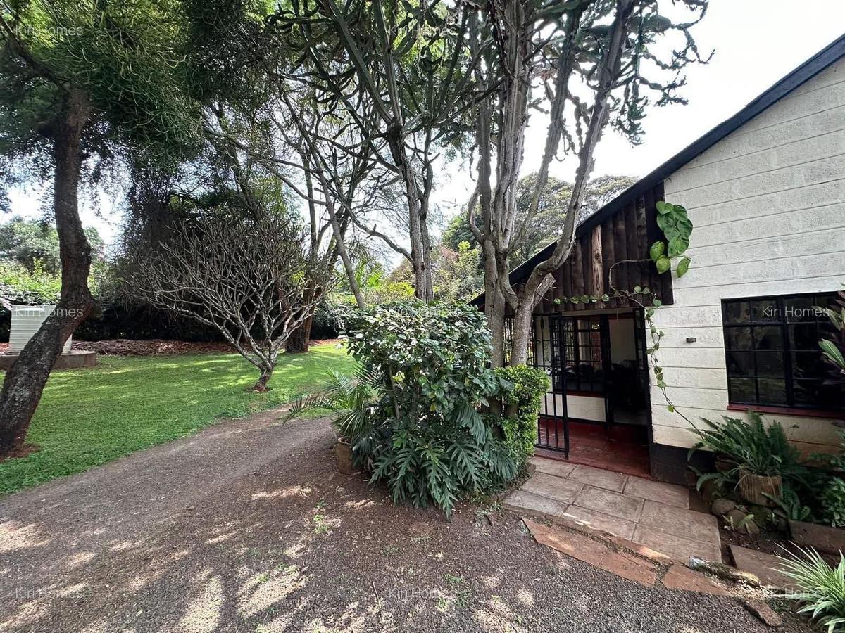 2 Bed Townhouse with En Suite in Karen Hardy - 3