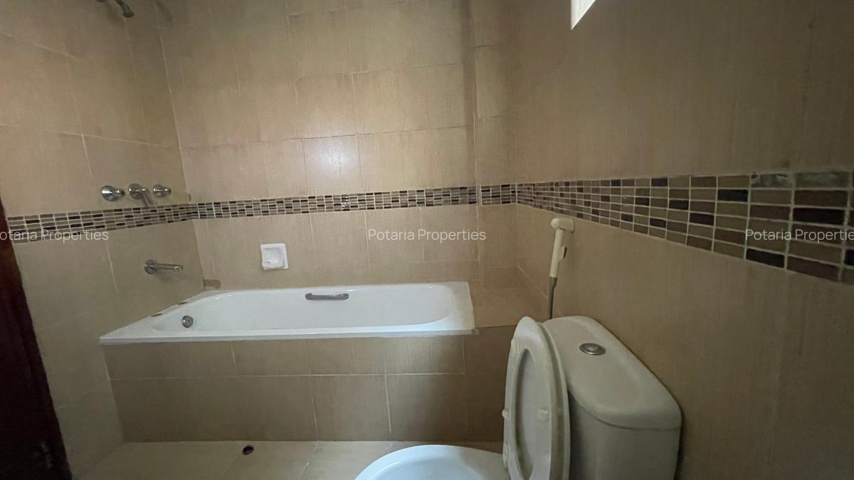 3 Bed Apartment with Parking in Kilimani - 9