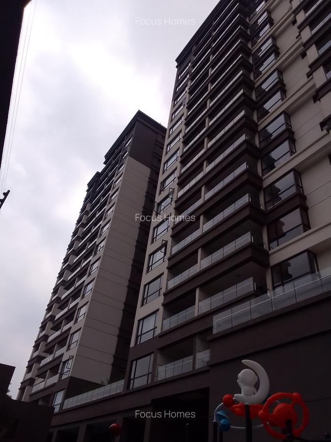 3 Bed Apartment with En Suite in Riverside - 1