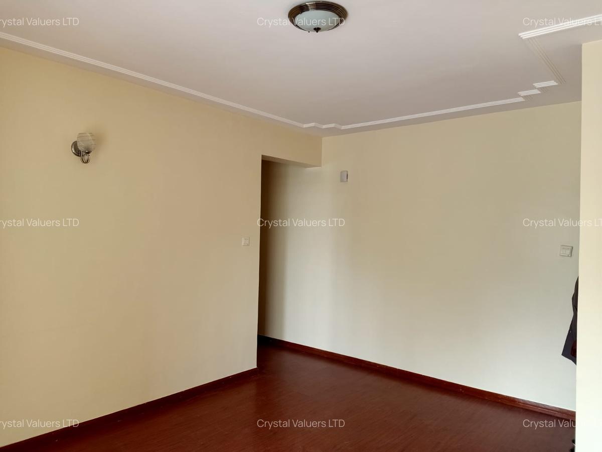 2 Bed Apartment with En Suite in Lavington - 4