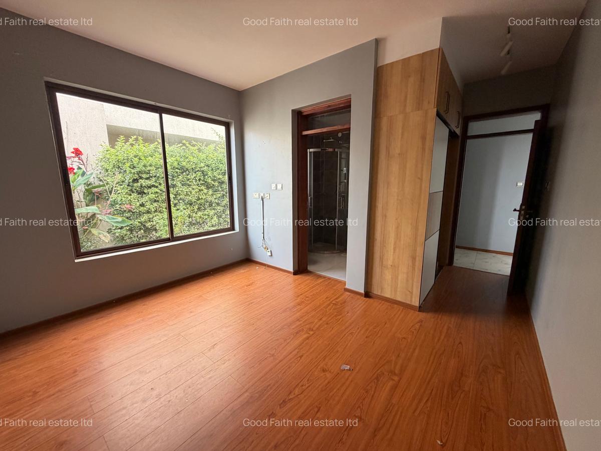 4 Bed Villa with En Suite in Kiambu Road - 8