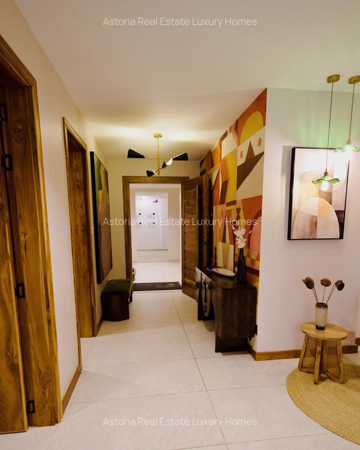 3 Bed Apartment with En Suite at 2026-301 - 10