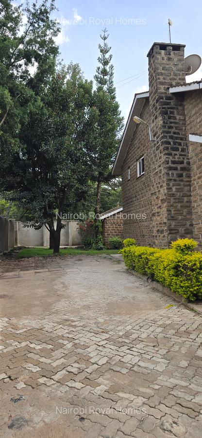 4 Bed Townhouse with En Suite at Lavington Off Convent Drive - 3