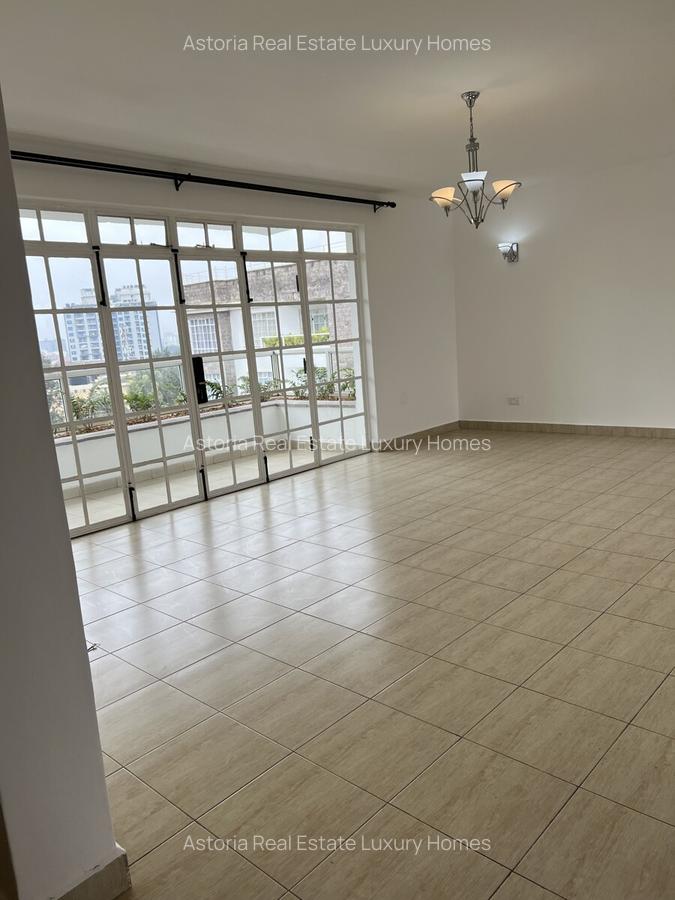 3 Bed Apartment with En Suite at 2026-438 - 5