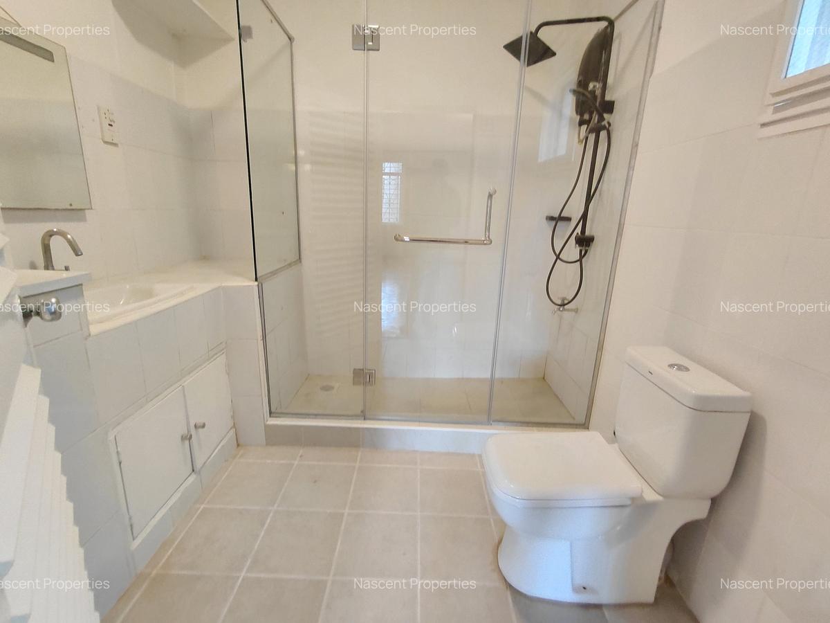 5 Bed House with En Suite in Kitisuru - 13