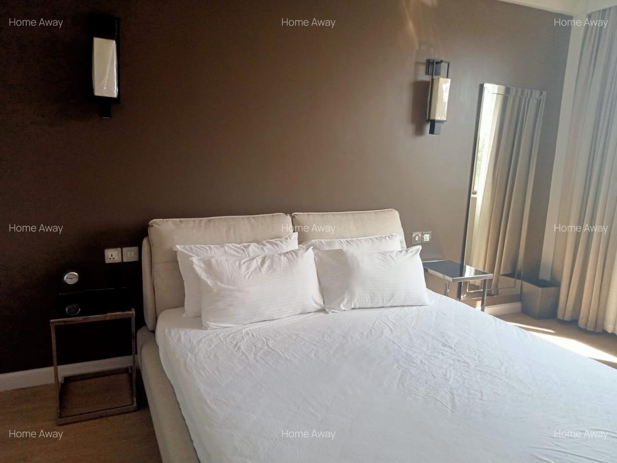 Serviced 2 Bed Apartment with En Suite in Riverside - 8