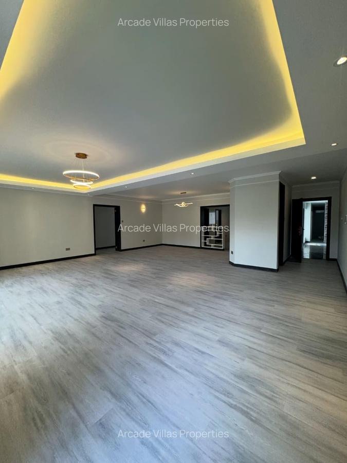 3 Bed Apartment with En Suite in Riverside - 19