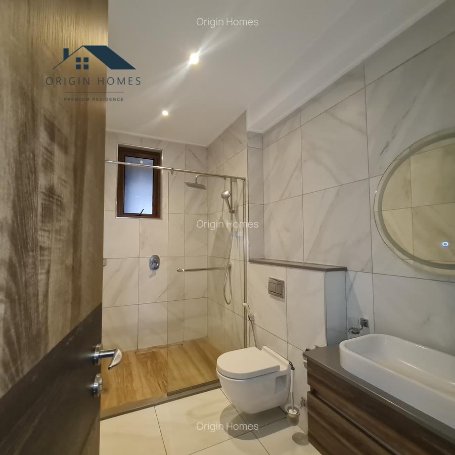 2 Bed Apartment with En Suite at Peponi Road - 5