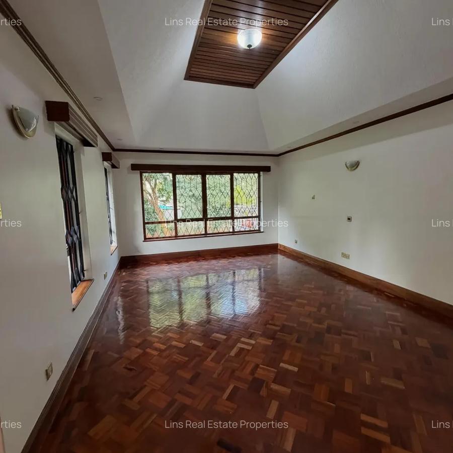 5 Bed Townhouse with En Suite in Runda - 13