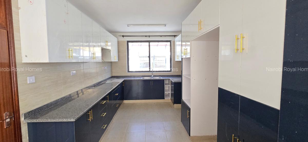 5 Bed Townhouse with En Suite at Lavington Convent - 3