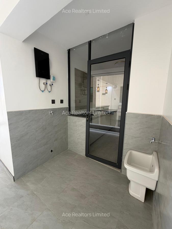 3 Bed Apartment with En Suite at Kilimani - 14