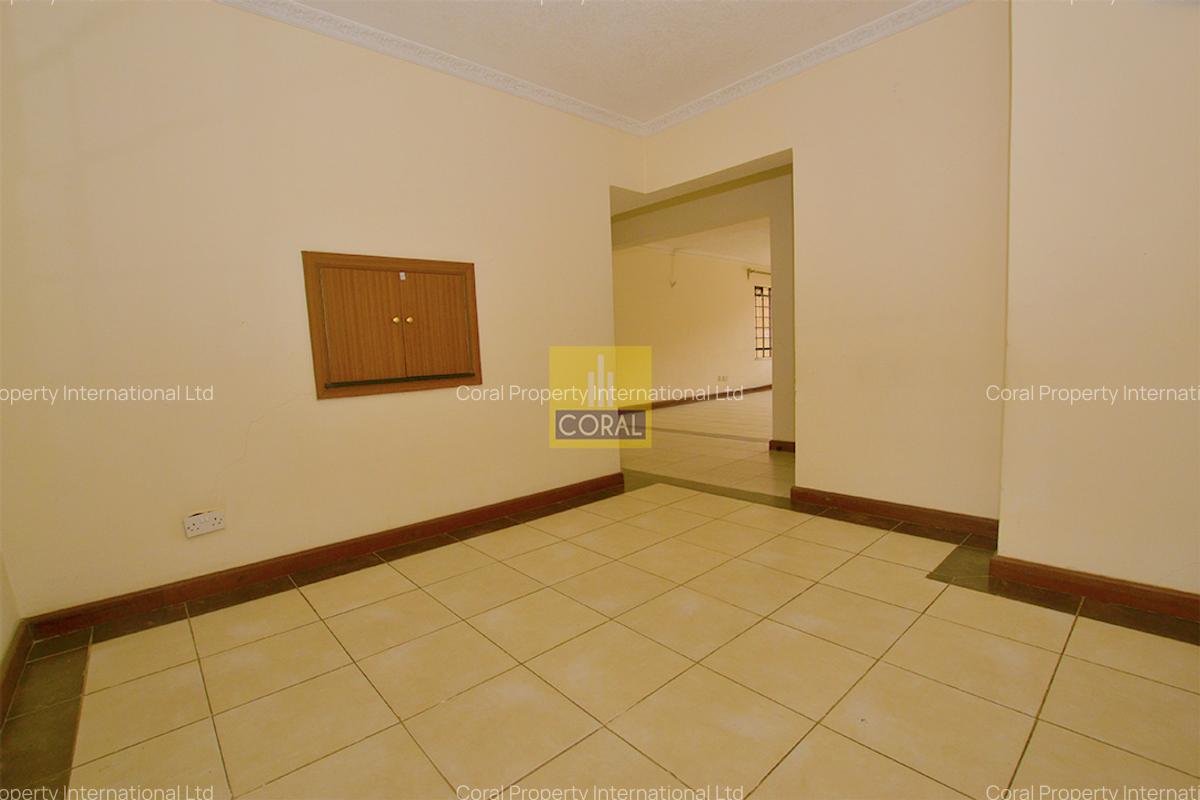 4 Bed Apartment in Parklands - 4