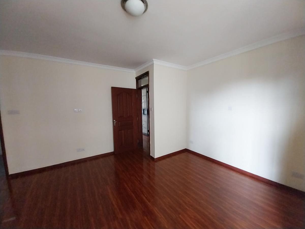 4 Bed Townhouse with En Suite in Kiambu Road - 12