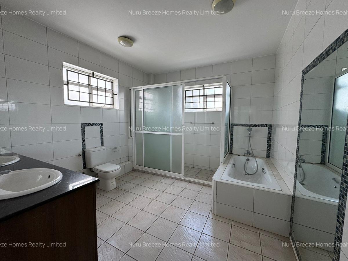 3 Bed Apartment with En Suite in Rhapta Road - 19