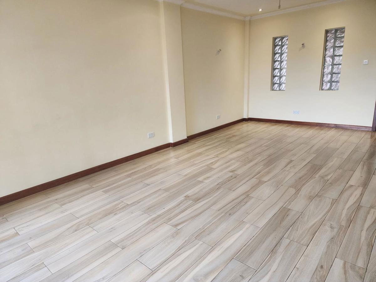 2 Bed Apartment with En Suite in Westlands Area - 11