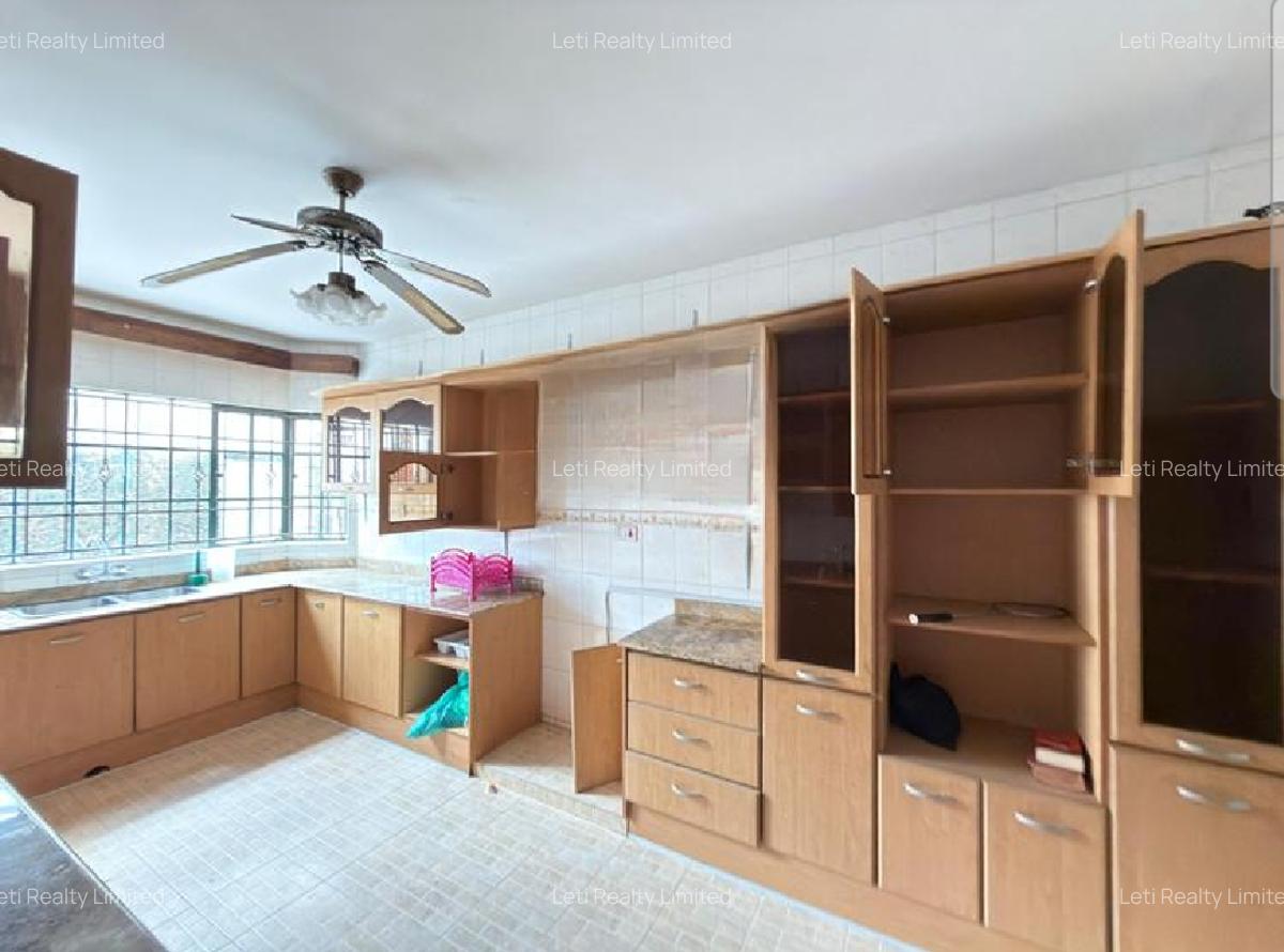 4 Bed Townhouse with En Suite in Kileleshwa - 4