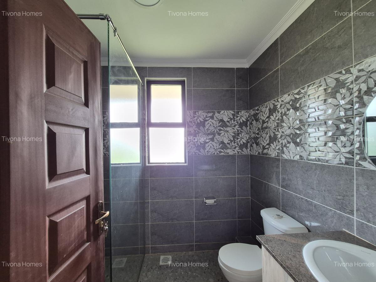 4 Bed House in Kiambu Road - 12
