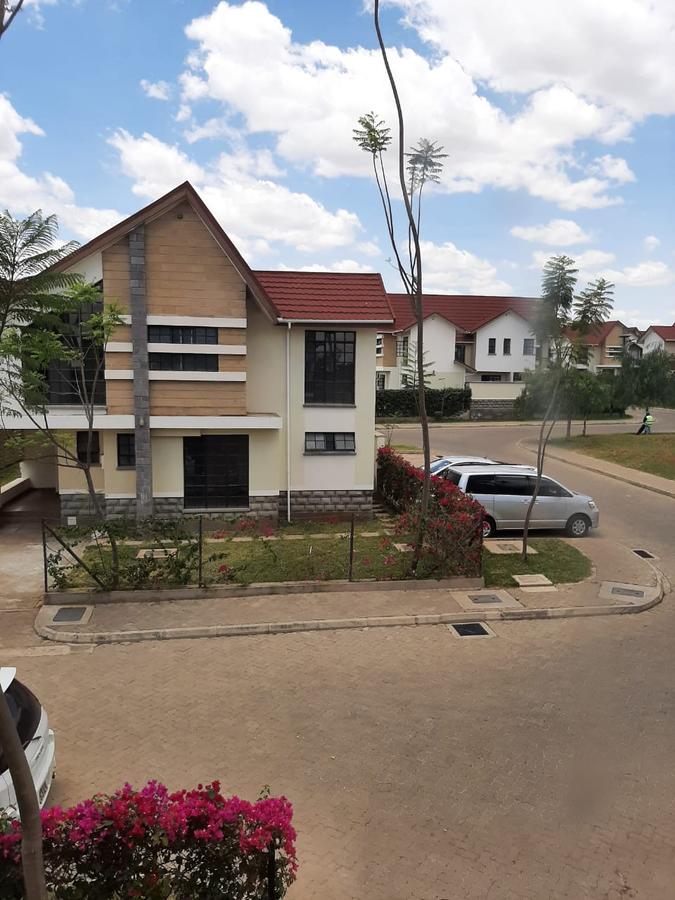 4 Bed Townhouse with En Suite in Kitengela - 2