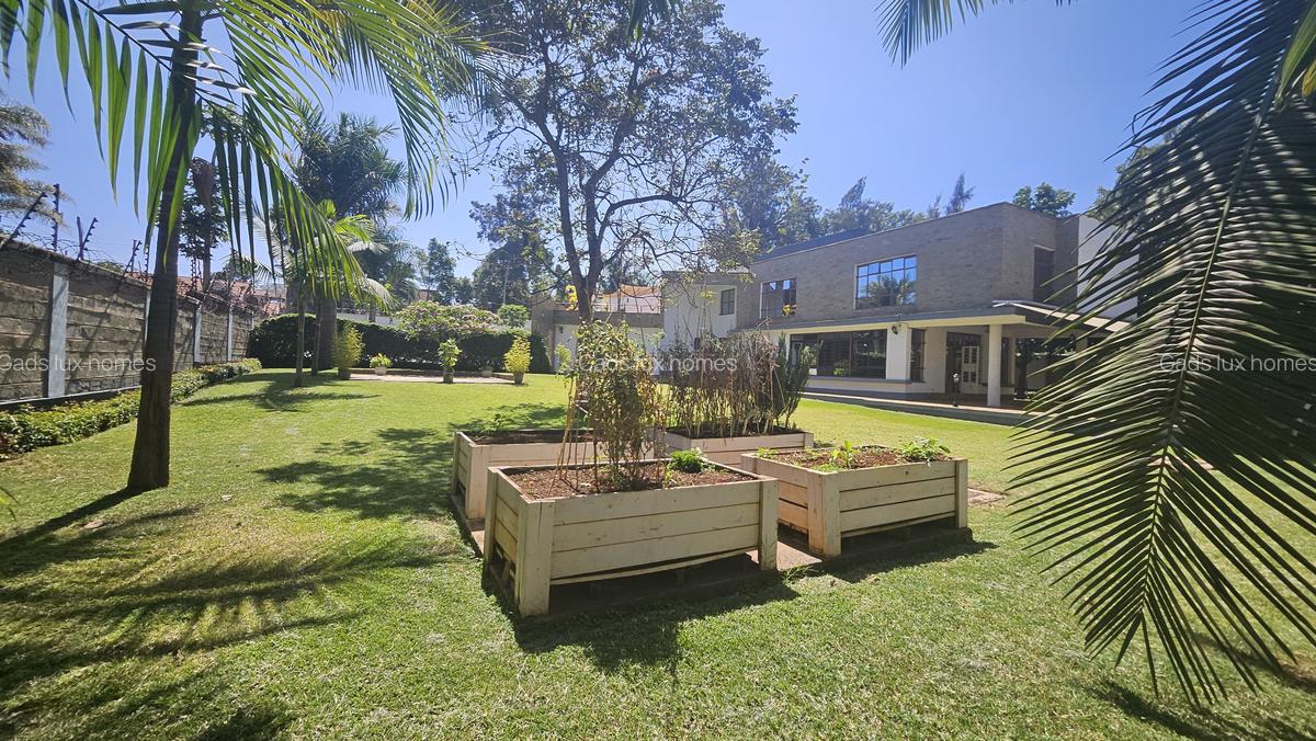 5 Bed Townhouse with En Suite at Runda - 4