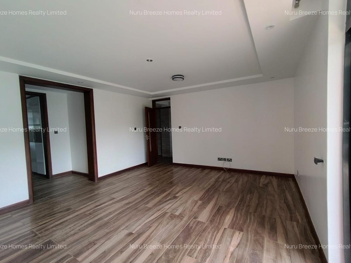 5 Bed Townhouse with En Suite in Lavington - 9