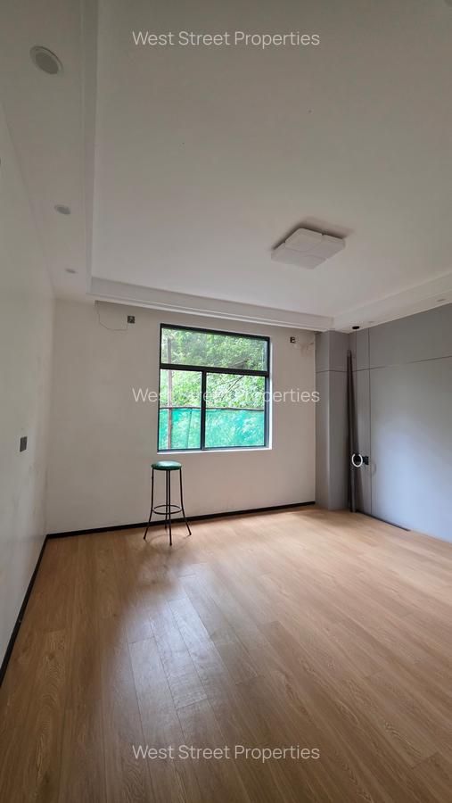 5 Bed Villa with En Suite at Chalbi - 7