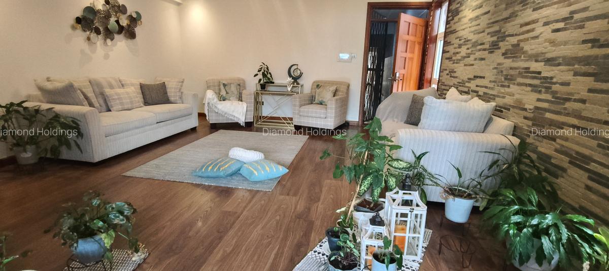 Furnished 4 Bed Apartment with En Suite at Parklands - 1