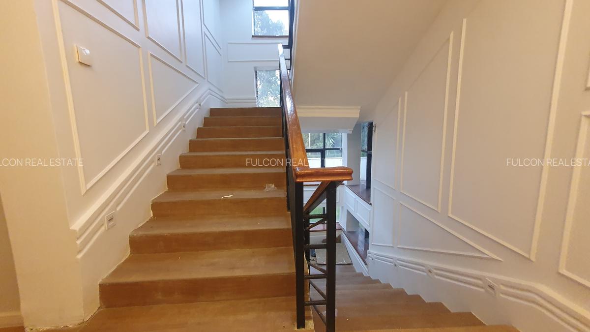 4 Bed Apartment with En Suite in Lavington - 12