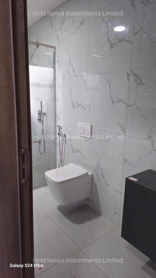 5 Bed House with En Suite at Mugutha Road - 11