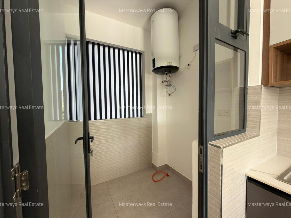 2 Bed Apartment with En Suite in Kitisuru - 5