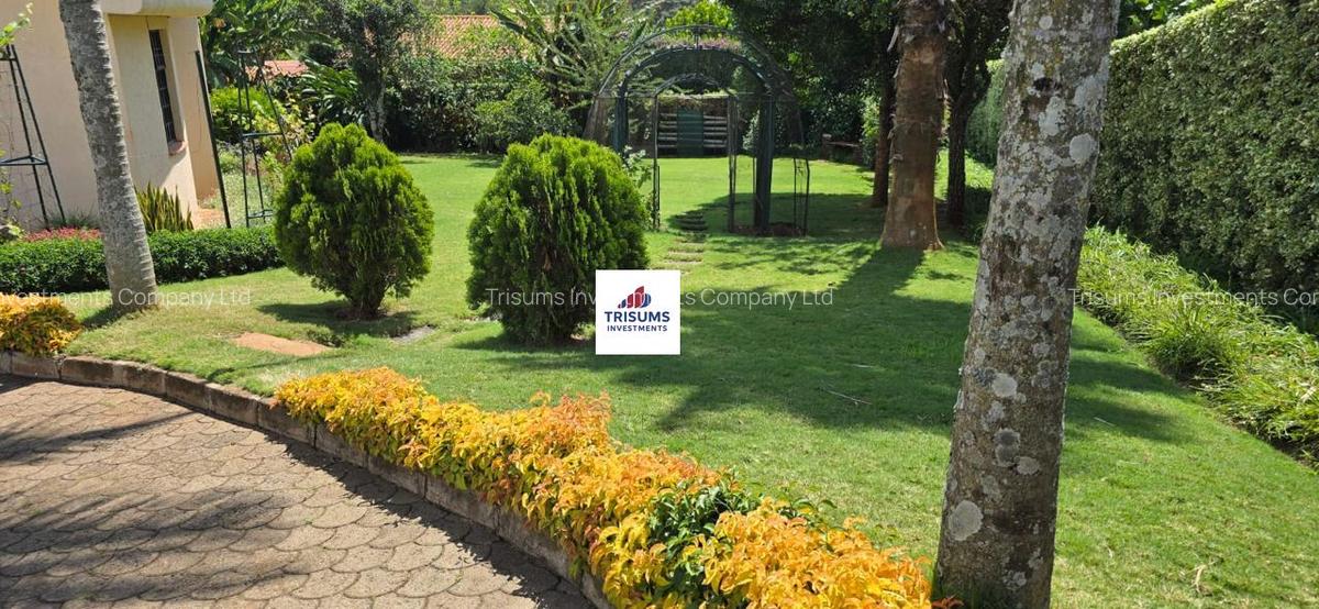 4 Bed House with En Suite in Runda - 11
