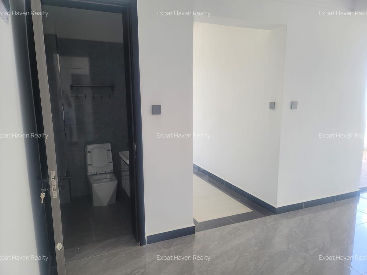 Serviced 4 Bed Apartment with En Suite at Valley Arcade - 4