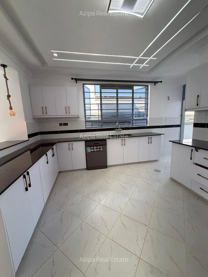 4 Bed Townhouse with Garden at Mugutha - 1