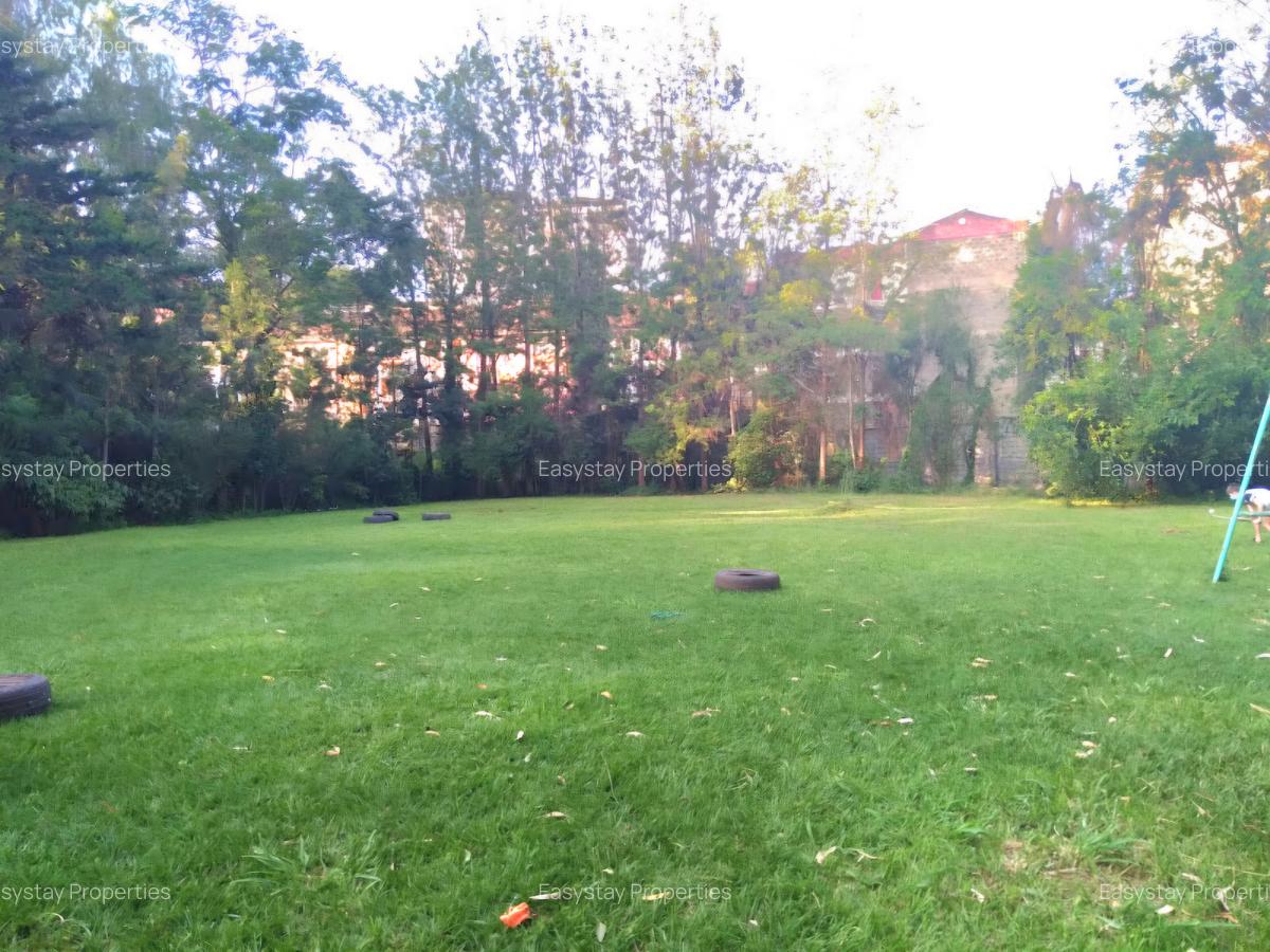 3 Bed Townhouse with En Suite in Lavington - 10